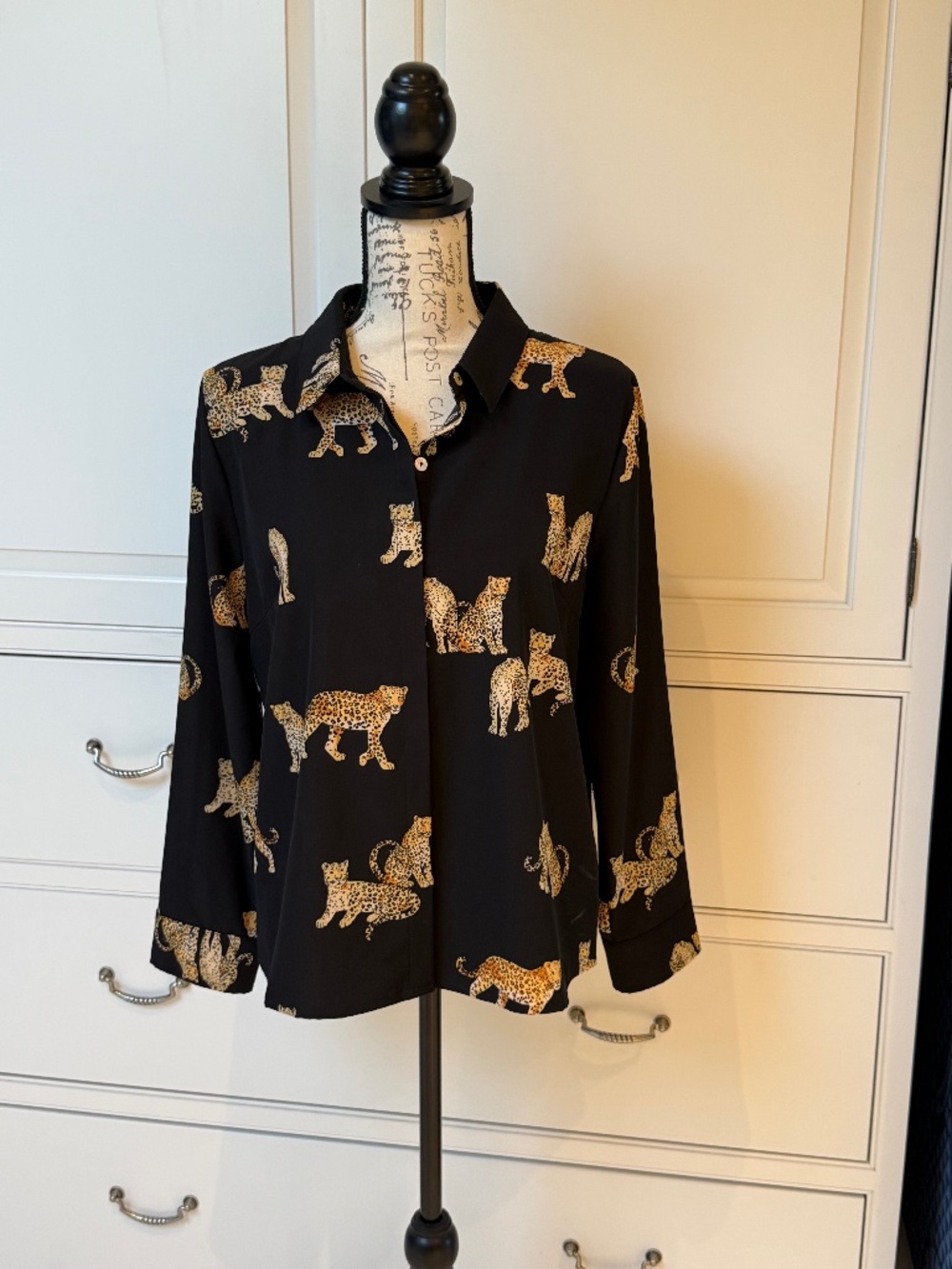 THML blouse polyester and spandex size large